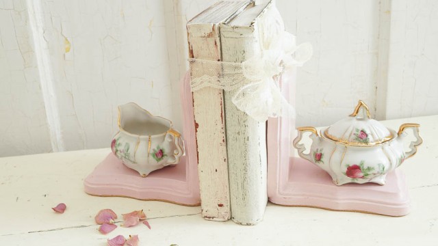 shabby chic treasures (1 of 9)