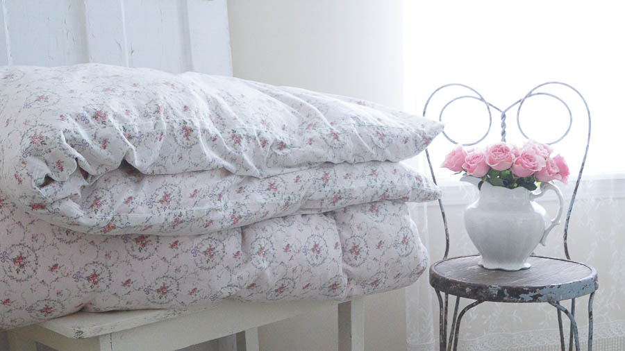 Washing A Vintage Feather Comforter White Lace Cottage