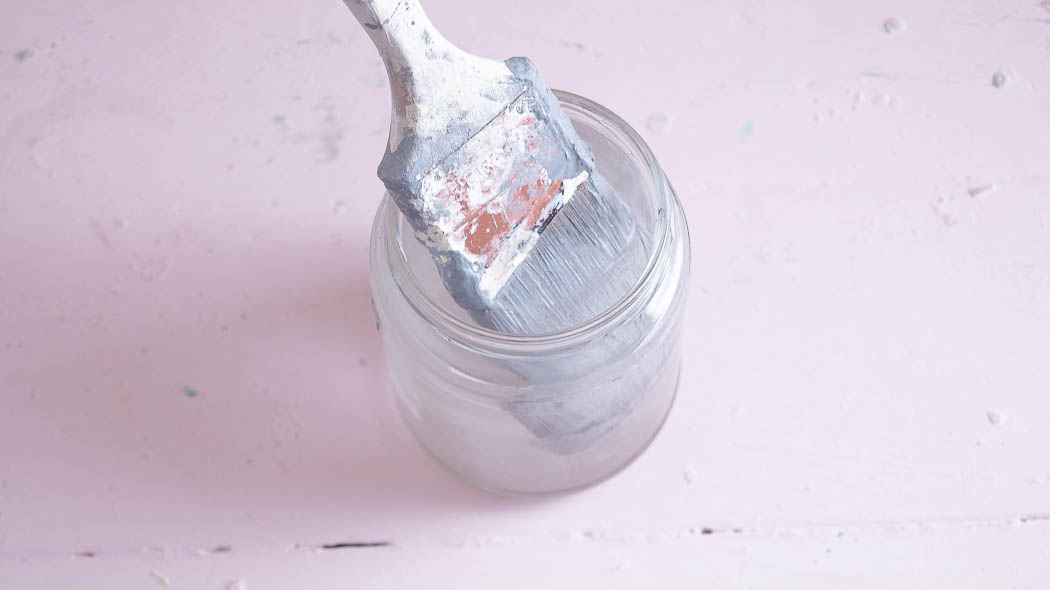 Experiment : Vinegar Paintbrush Cleaning - Bower Power