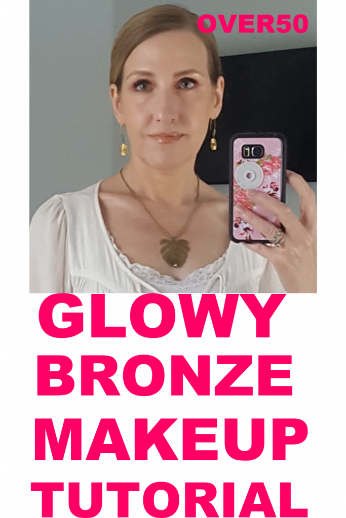 GLOWY BRONZE MAKEUP 