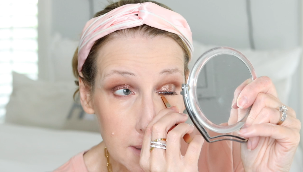 HOW TO APPLY FALSE EYELASHES STEP BY STEP MAKEUP FOR MATURE SKIN